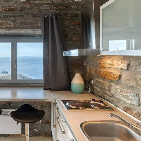 Apartment Studio O - Self Catering Vourkari